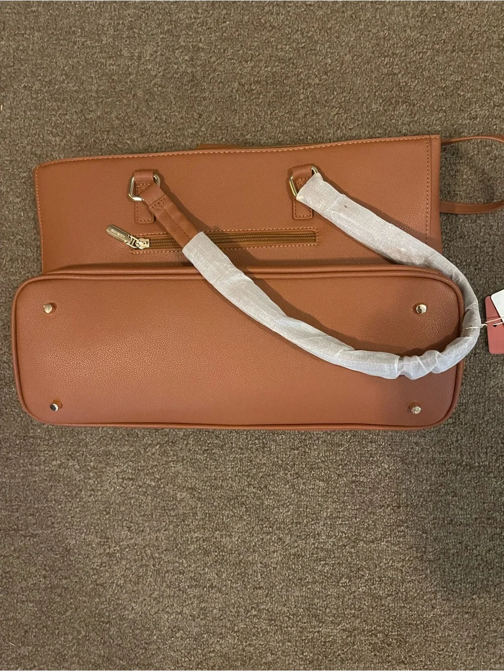 NWT Women’s Tan Laptop Bag Lovevook